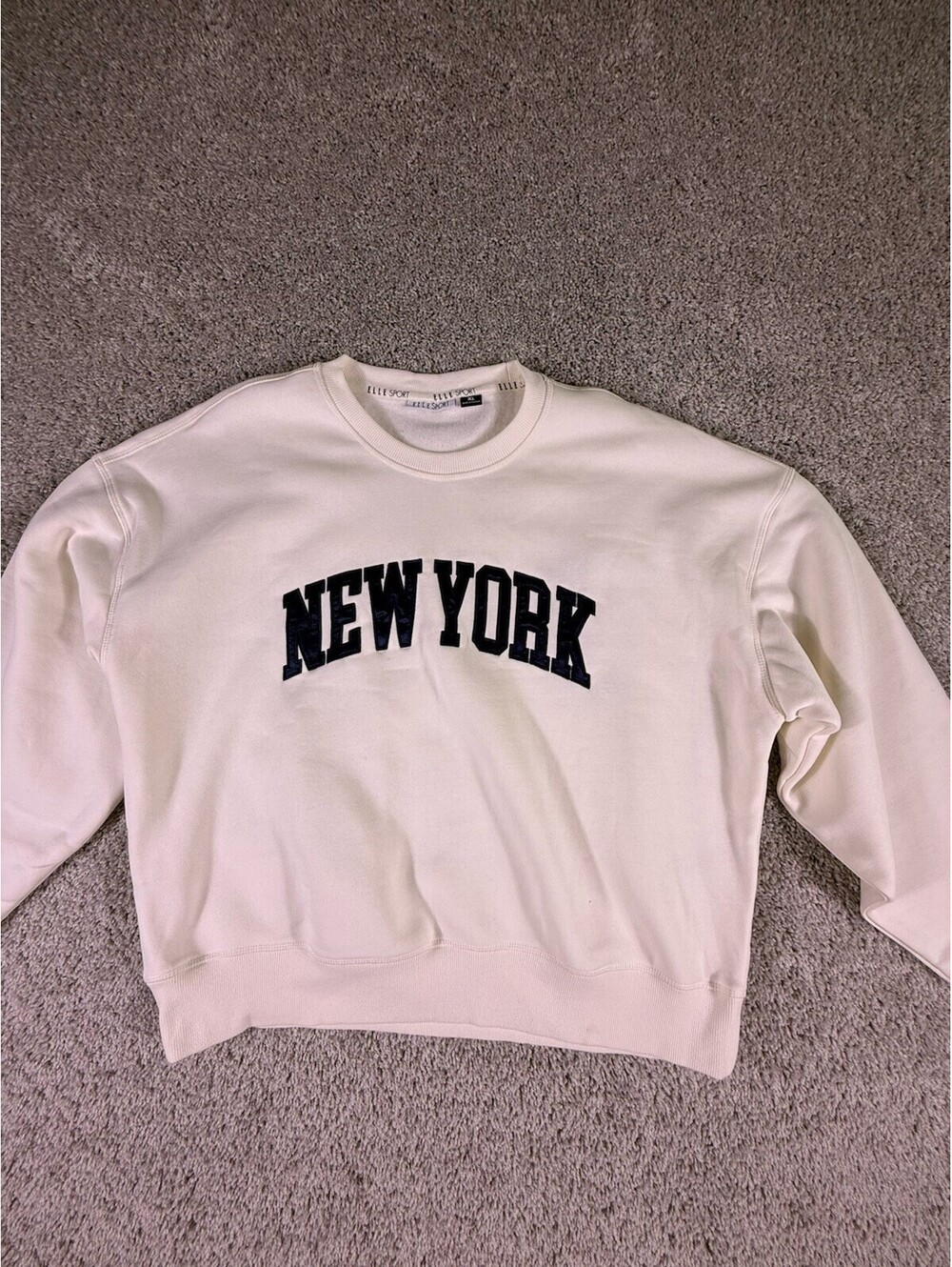 NWT Elle Sport Women’s XL Sweatshirt White With Blue New York